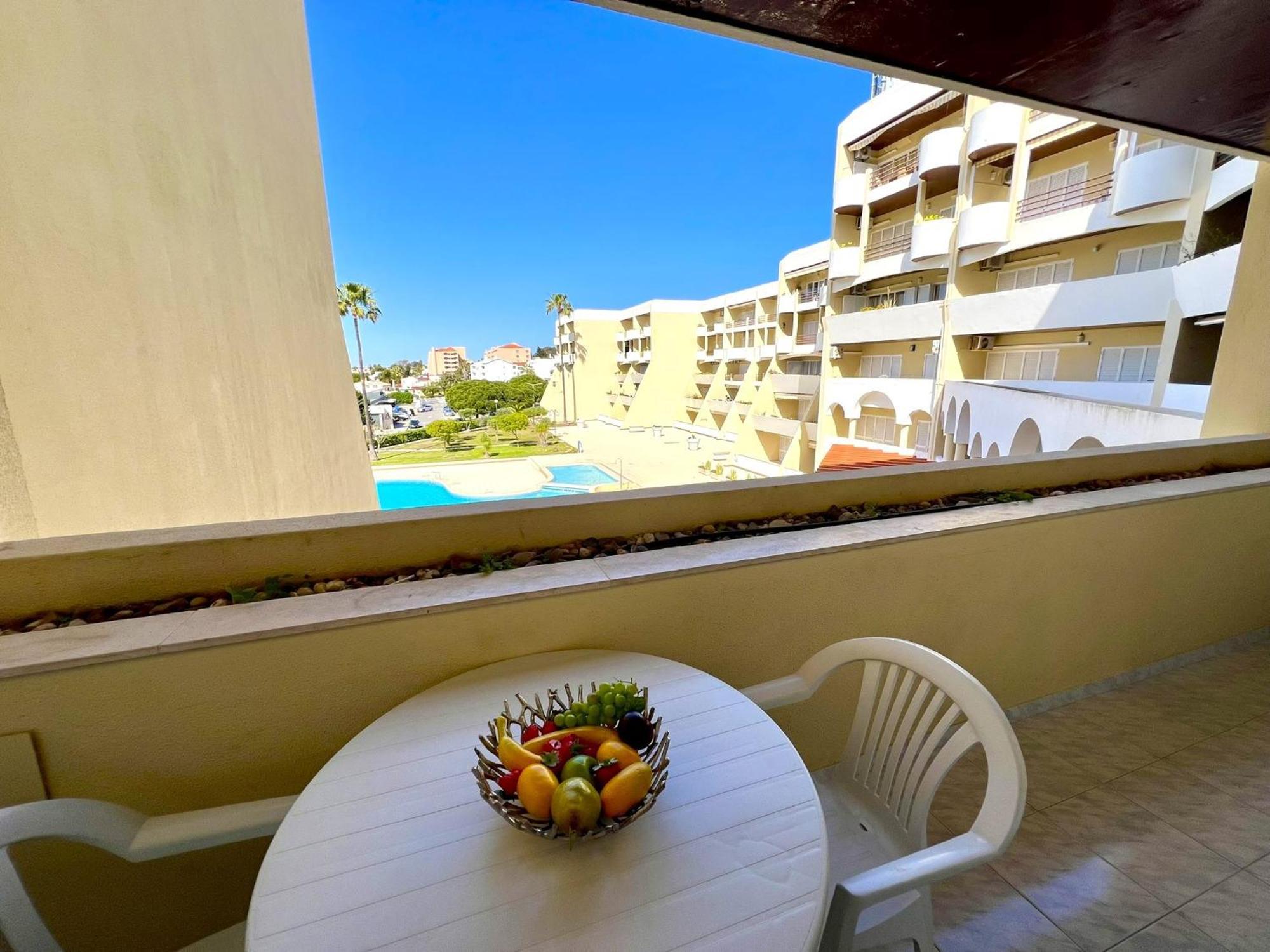 Albufeira Concept 2 With Pool By Homing * Gale (Albufeira)