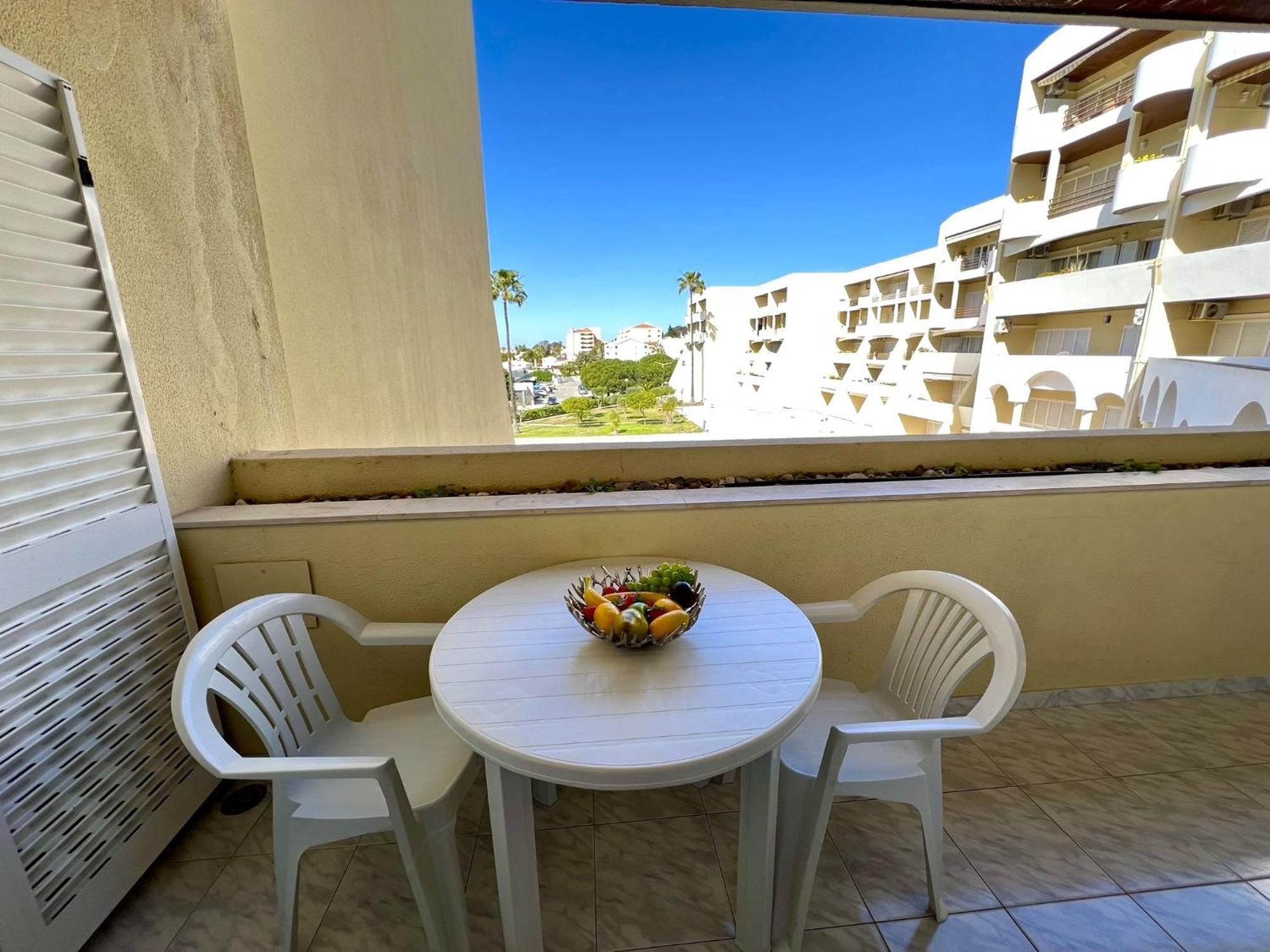 Apartment Albufeira Concept 2 With Pool By Homing Gale (Albufeira)