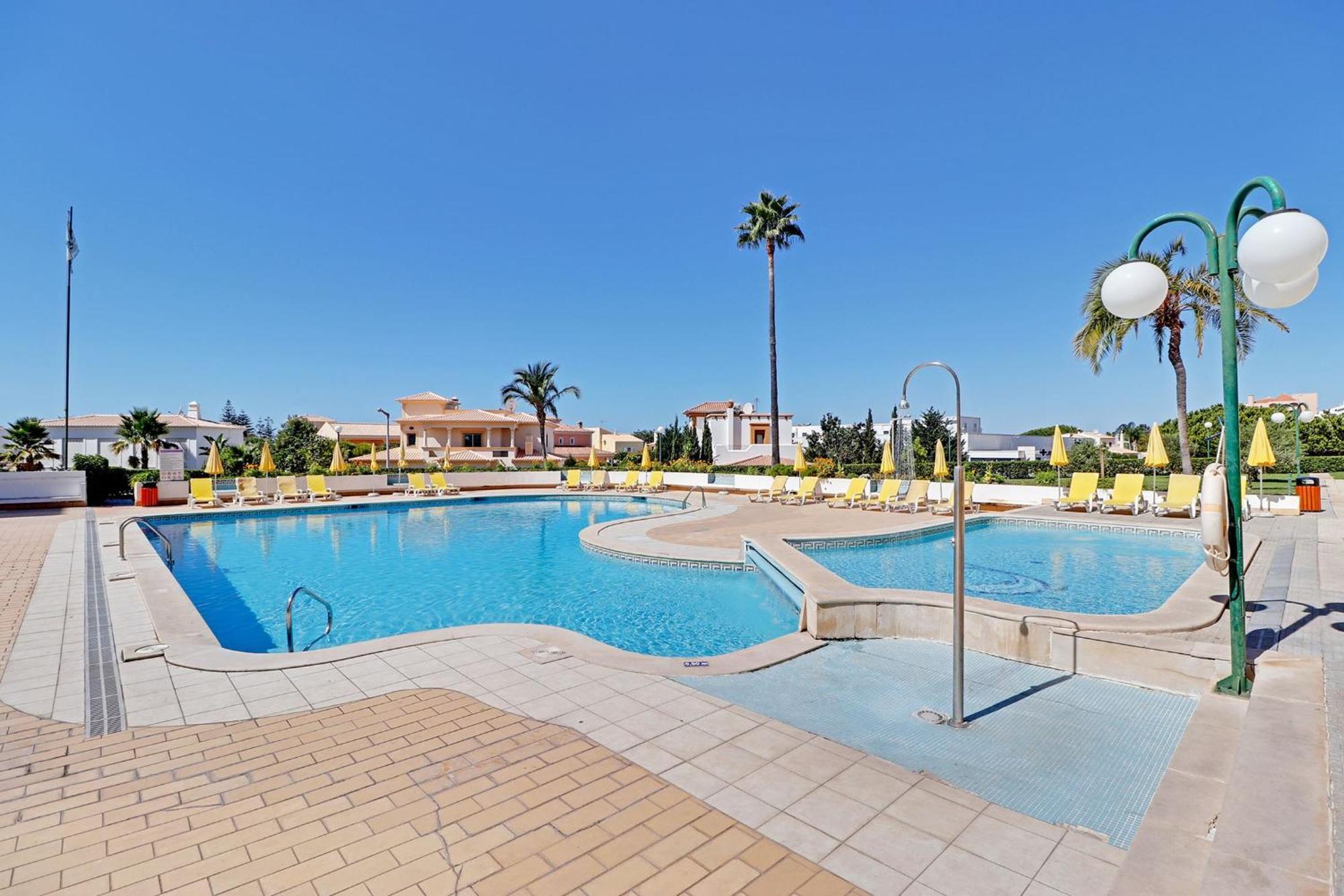 Albufeira Concept 2 With Pool By Homing *