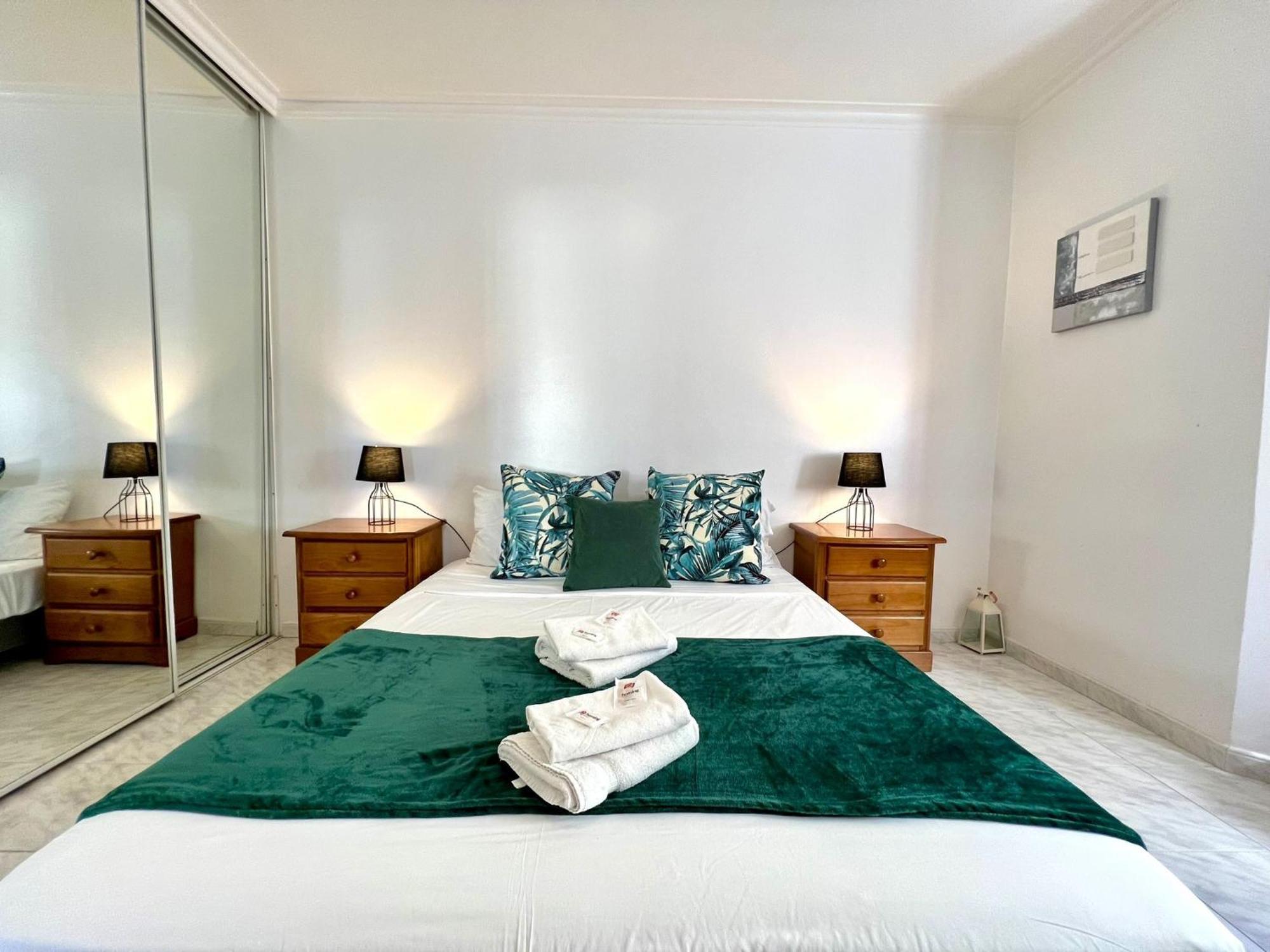 Albufeira Concept 2 With Pool By Homing Apartment Gale (Albufeira)